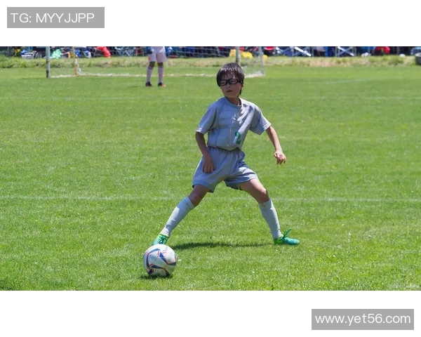 那些令人捧腹的足球奇葩球星：他们的场上行为和人生趣事